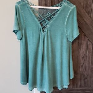 Flowy boutique top